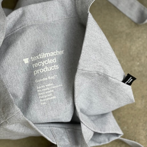 TOTE BAG: LOVE IN A CUP